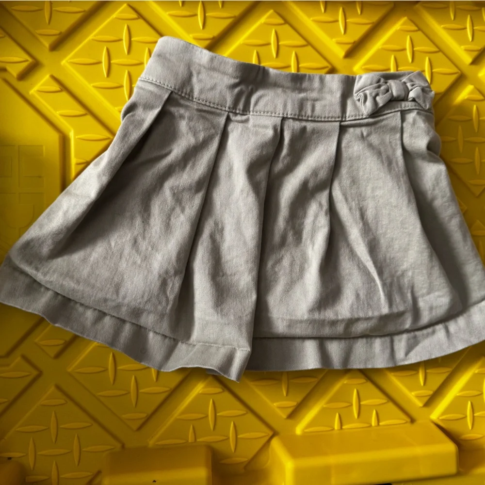 2/$10- The Children's Place Tan Uniform Short